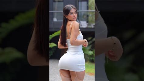 A INCRÍVEL JORNADA FITNESS DA MODELO COLOMBIANA .